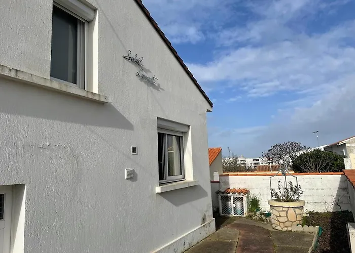 Maison Calme A Un 15min A Pied De La Semesterbostad *