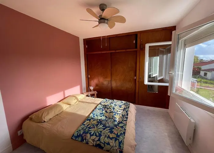 Semesterbostad Maison Calme A Un 15min A Pied De La Royan